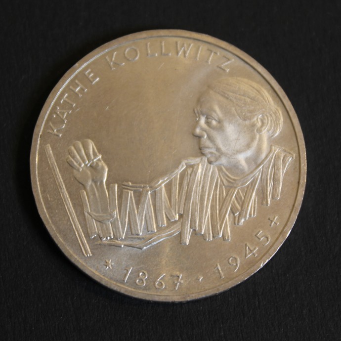 Käthe Kollwitz Münze, Vorderansicht / LWL (vergrößerte Bildansicht wird geöffnet)