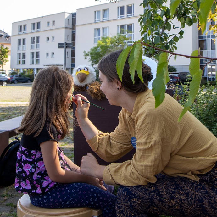 kinderschminken (vergrößerte Bildansicht wird geöffnet)