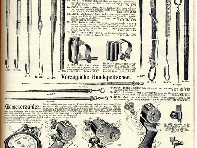 Kuriositäten aus dem Angebot. Diverse Radfahrer- und Hundepeitschen (vergrößerte Bildansicht wird geöffnet)