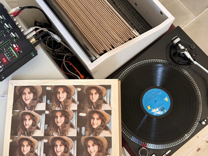 Schallplatte und Plattenspieler/ LWL/Kambartel