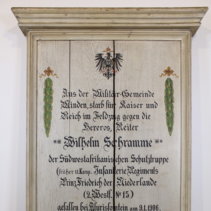 Gefallenentafel Schramme (vergrößerte Bildansicht wird geöffnet)